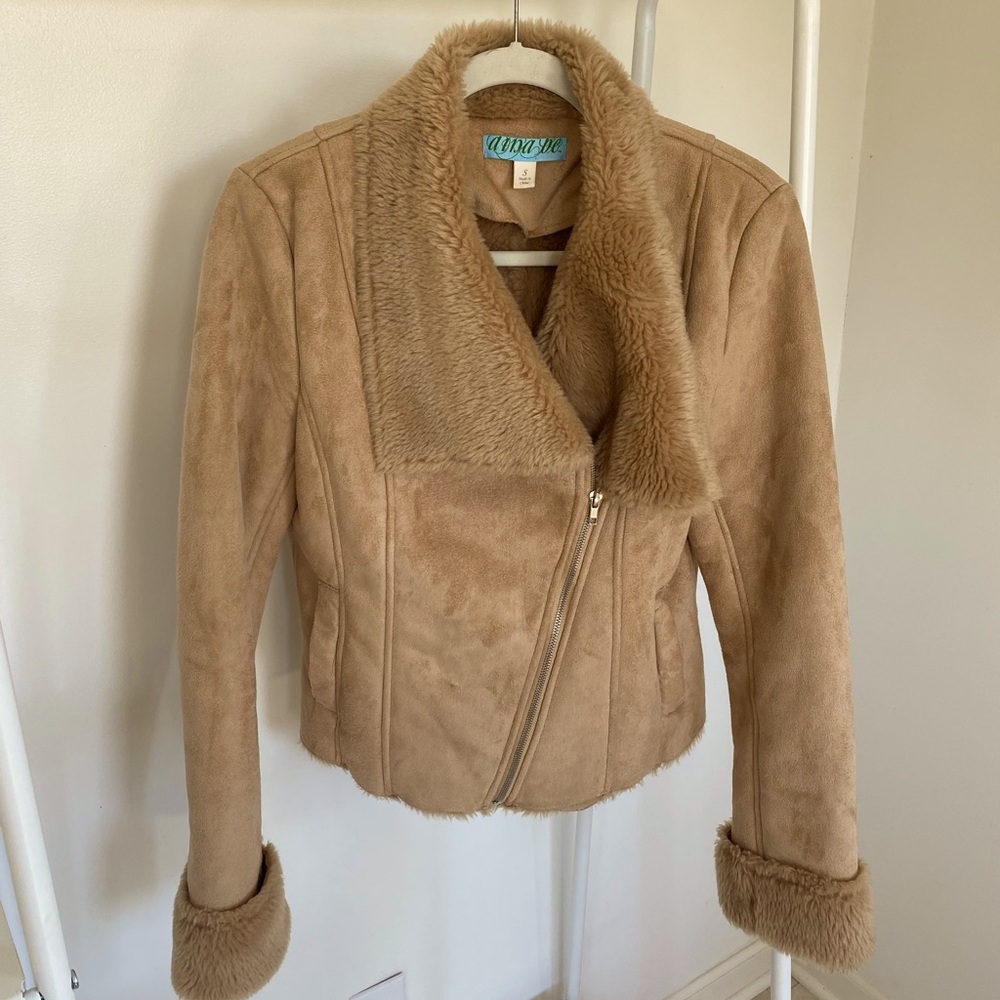 Women’s Faux Fur Fashion Jacket - Size Small